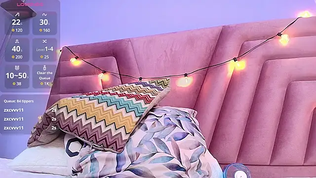 Beautifulskinny18 online show from February 28, 2025, 5:15 am