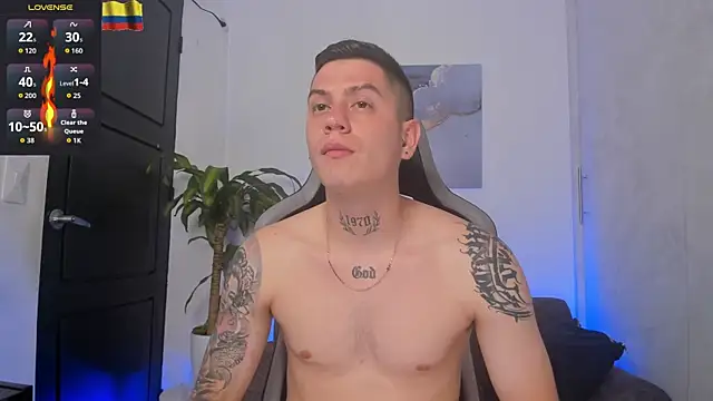 Yeiko Romero  online show from November 25, 2025, 5:57 pm