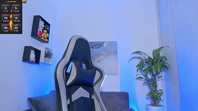 Yeiko Romero  online show from September 8, 2025, 6:51 pm