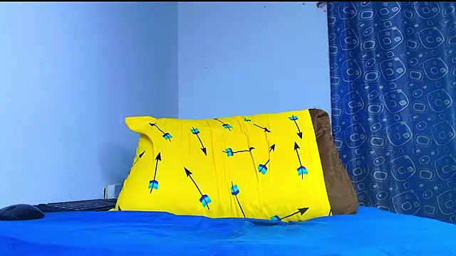 Thomass00 online show from March 17, 2026, 1:52 am