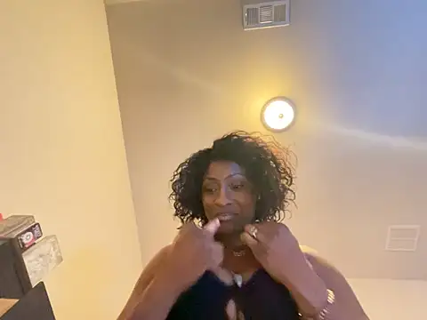 wynterheat online show from April 5, 2026, 11:06 am