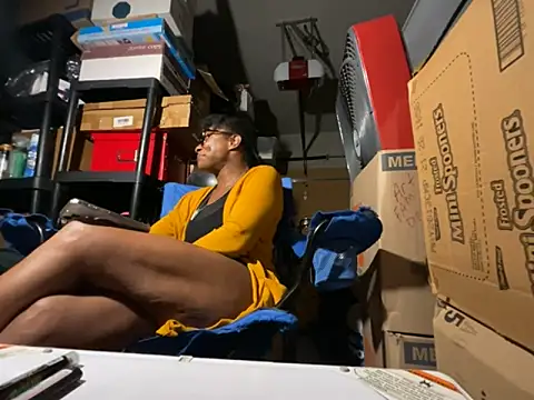 wynterheat online show from October 10, 2025, 8:37 am