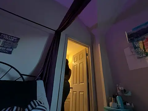 wynterheat online show from March 23, 2025, 12:15 am