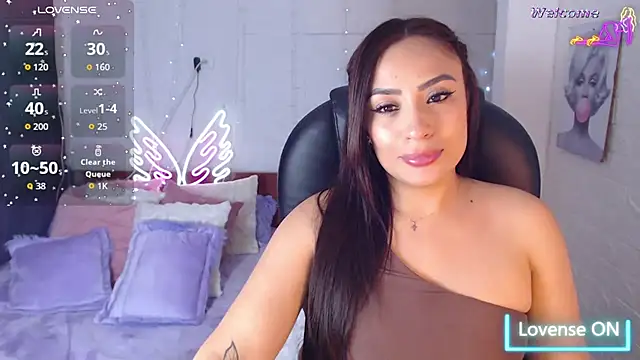 Paulina 627 online show from May 13, 2026, 5:42 pm