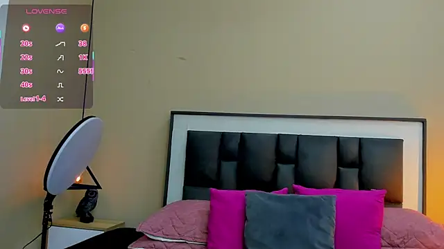 Ayla martinez online show from September 23, 2025, 2:07 am