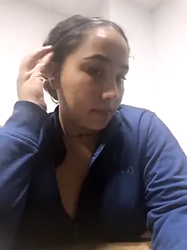 Ayla martinez online show from March 5, 2025, 8:10 am