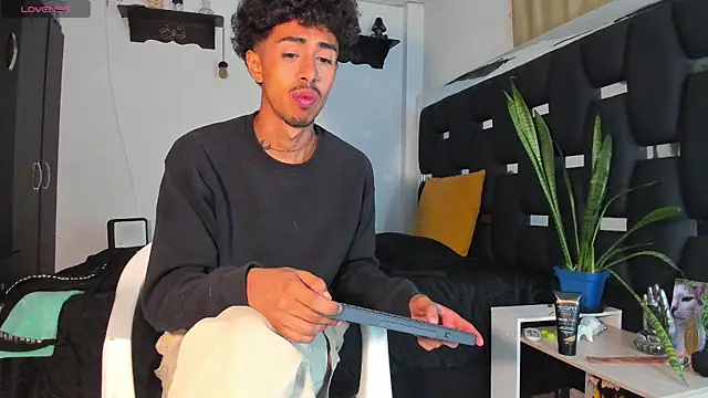 RyanRizzo online show from March 15, 2025, 5:41 am