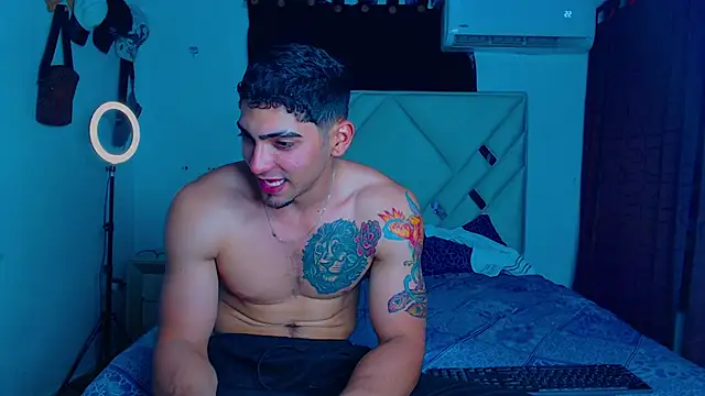 Rich boy01 online show from March 6, 2025, 3:02 am