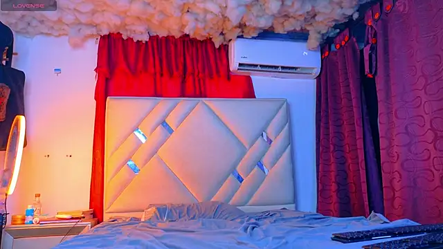 Rich boy01 online show from June 1, 2026, 3:44 pm