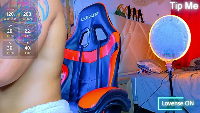 Rich boy01 online show from March 22, 2026, 8:43 pm