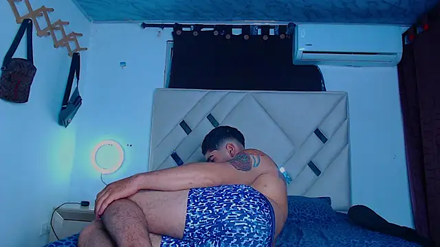 Rich boy01 online show from February 28, 2025, 10:30 am