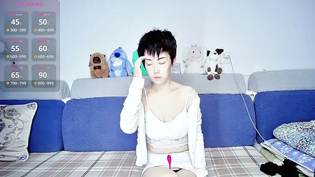 9ering-Er online show from October 12, 2025, 8:37 am