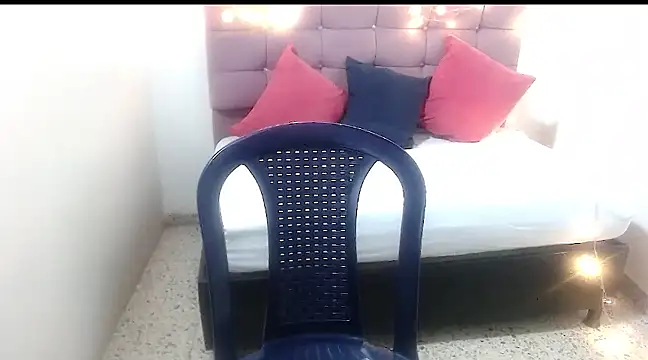 Suxxxy  online show from March 15, 2025, 1:07 pm