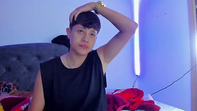 violet casper  online show from March 14, 2025, 10:29 am