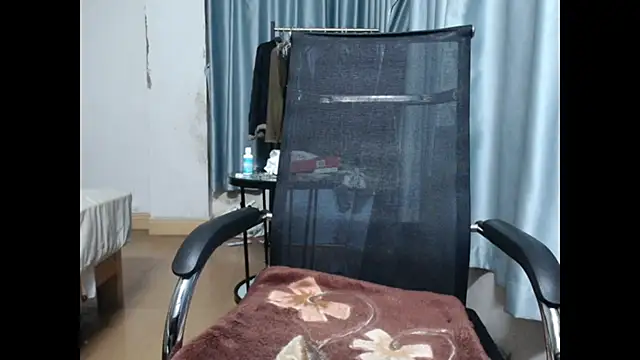 wujiaxing22 online show from February 19, 2025, 6:21 pm