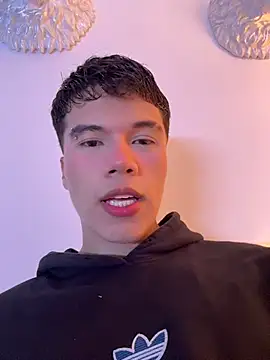 Logan smith1 online show from July 6, 2026, 4:52 am