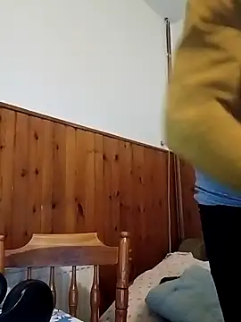 Snapshot of GrofLicno chatting on January 12, 2025, 8:25 pm GrofLicno online show from January 12, 2025, 8:25 pm