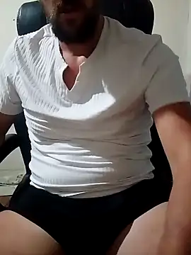 Snapshot of GrofLicno chatting on September 15, 2025, 9:04 pm GrofLicno online show from September 15, 2025, 9:04 pm