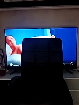 Snapshot of GrofLicno chatting on November 18, 2025, 10:51 am GrofLicno online show from November 18, 2025, 10:51 am