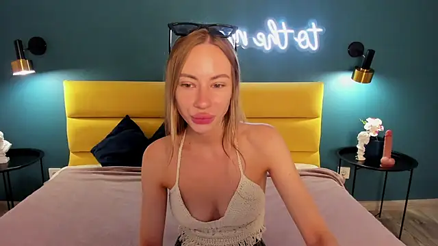 Diana Garrett online show from July 20, 2026, 1:46 am