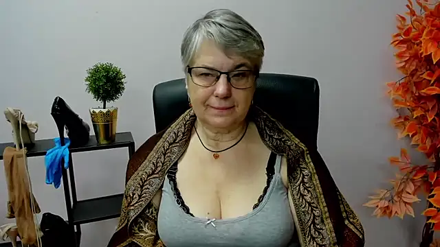Snapshot of IrisDream chatting on January 29, 2025, 7:15 am IrisDream online show from January 29, 2025, 7:15 am