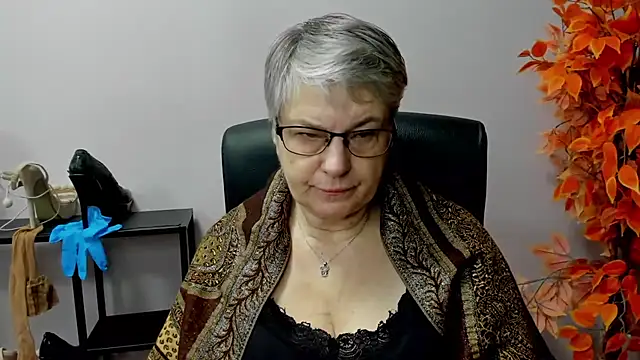 Snapshot of IrisDream chatting on March 18, 2025, 7:12 am IrisDream online show from March 18, 2025, 7:12 am