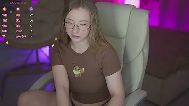 SilverrMoon online show from March 16, 2026, 7:23 am