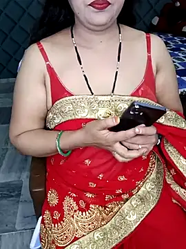 Snapshot of Cute-Raashii chatting on March 15, 2025, 6:21 pm Cute-Raashii online show from March 15, 2025, 6:21 pm
