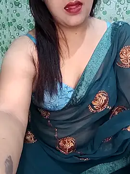 Snapshot of Cute-Raashii chatting on September 24, 2025, 1:02 am Cute-Raashii online show from September 24, 2025, 1:02 am