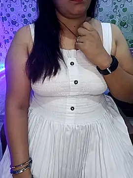 Snapshot of Cute-Raashii chatting on September 10, 2025, 12:42 am Cute-Raashii online show from September 10, 2025, 12:42 am