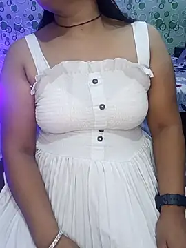 Snapshot of Cute-Raashii chatting on September 15, 2025, 1:06 am Cute-Raashii online show from September 15, 2025, 1:06 am