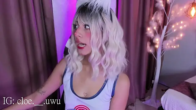 cloe  palmer online show from February 25, 2026, 12:38 pm