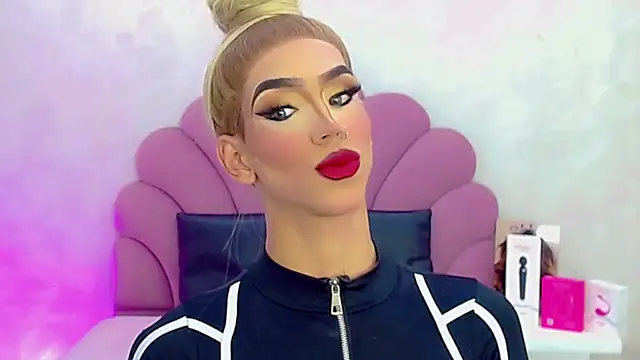 briana sex32 online show from March 12, 2026, 4:40 am