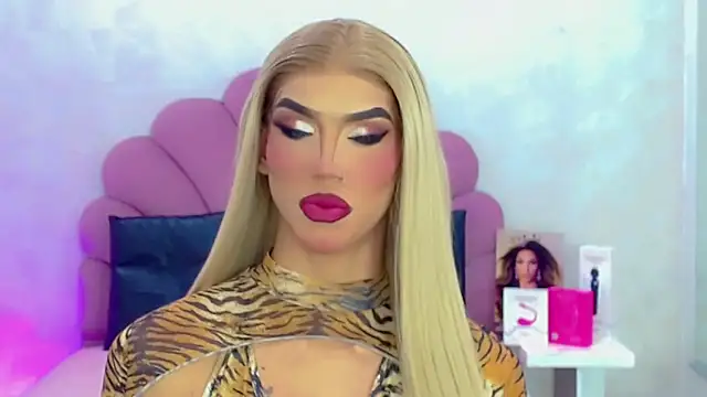 briana sex32 online show from April 12, 2026, 2:04 am