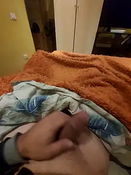 Snapshot of tiscopofortezozza chatting on December 14, 2025, 12:06 am tiscopofortezozza online show from December 14, 2025, 12:06 am