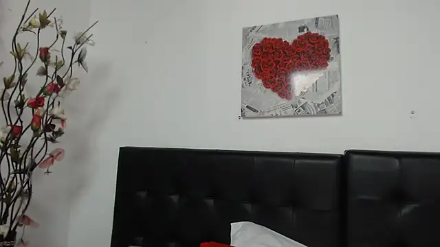 Snapshot of Angelinna_Milf chatting on January 16, 2025, 7:10 pm Angelinna Milf online show from January 16, 2025, 7:10 pm