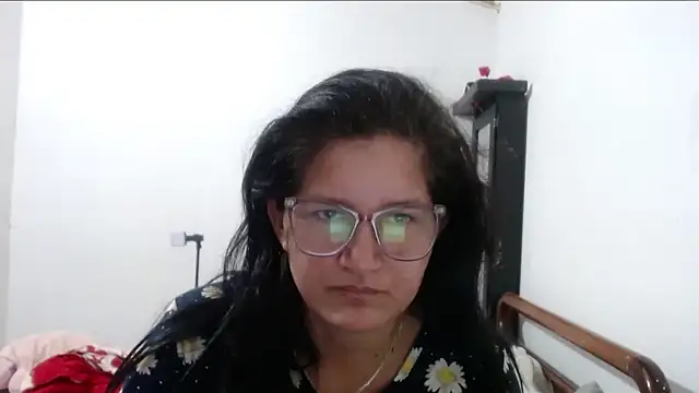 Snapshot of Angelinna_Milf chatting on September 18, 2025, 8:01 pm Angelinna Milf online show from September 18, 2025, 8:01 pm