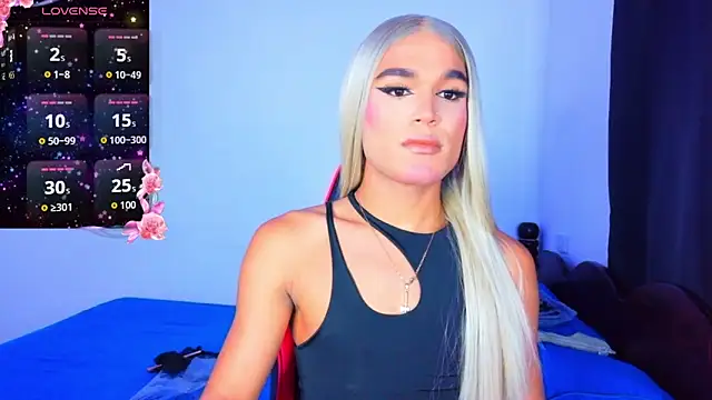 AllisonsweetZ online show from June 12, 2026, 8:17 pm
