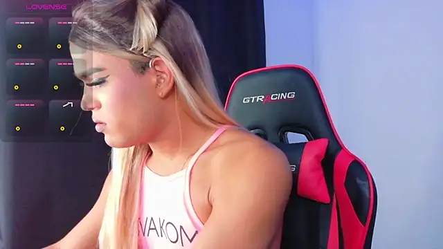 AllisonsweetZ online show from November 8, 2025, 8:12 pm