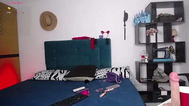 diabla sexyboobs online show from March 21, 2025, 12:18 am