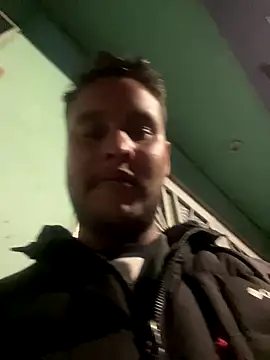 Cristian 099 online show from October 17, 2025, 11:28 pm