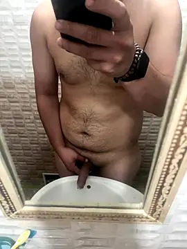 Cristian 099 online show from November 3, 2025, 4:10 pm