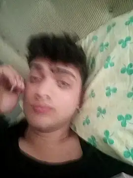 Snapshot of boy_3835 chatting on March 18, 2025, 12:50 pm boy 3835 online show from March 18, 2025, 12:50 pm