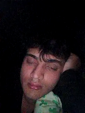 Snapshot of boy_3835 chatting on March 18, 2025, 2:18 am boy 3835 online show from March 18, 2025, 2:18 am