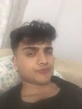 Snapshot of boy_3835 chatting on March 7, 2025, 8:44 pm boy 3835 online show from March 7, 2025, 8:44 pm