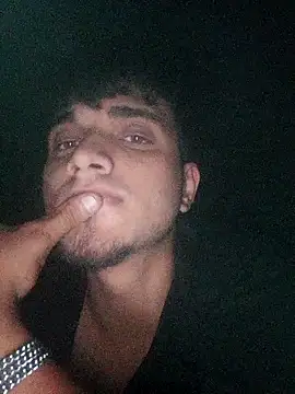 Snapshot of boy_3835 chatting on September 21, 2025, 9:31 pm boy 3835 online show from September 21, 2025, 9:31 pm