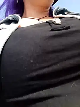 Snapshot of sophie_banger chatting on November 17, 2025, 6:45 pm sophie banger online show from November 17, 2025, 6:45 pm