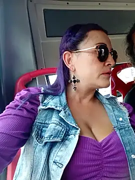 Snapshot of sophie_banger chatting on November 25, 2025, 5:35 pm sophie banger online show from November 25, 2025, 5:35 pm