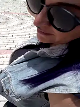 Snapshot of sophie_banger chatting on September 10, 2025, 5:01 pm sophie banger online show from September 10, 2025, 5:01 pm