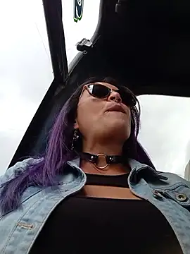 Snapshot of sophie_banger chatting on September 17, 2025, 5:59 pm sophie banger online show from September 17, 2025, 5:59 pm